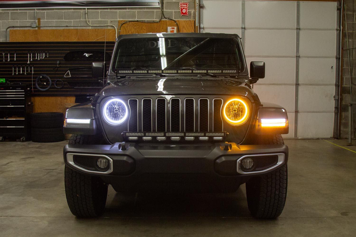 How to Install: Switchback HD LED Halos for 2018-2023 Jeep JL Wrangler and 2020-2023 Jeep JT Gladiator