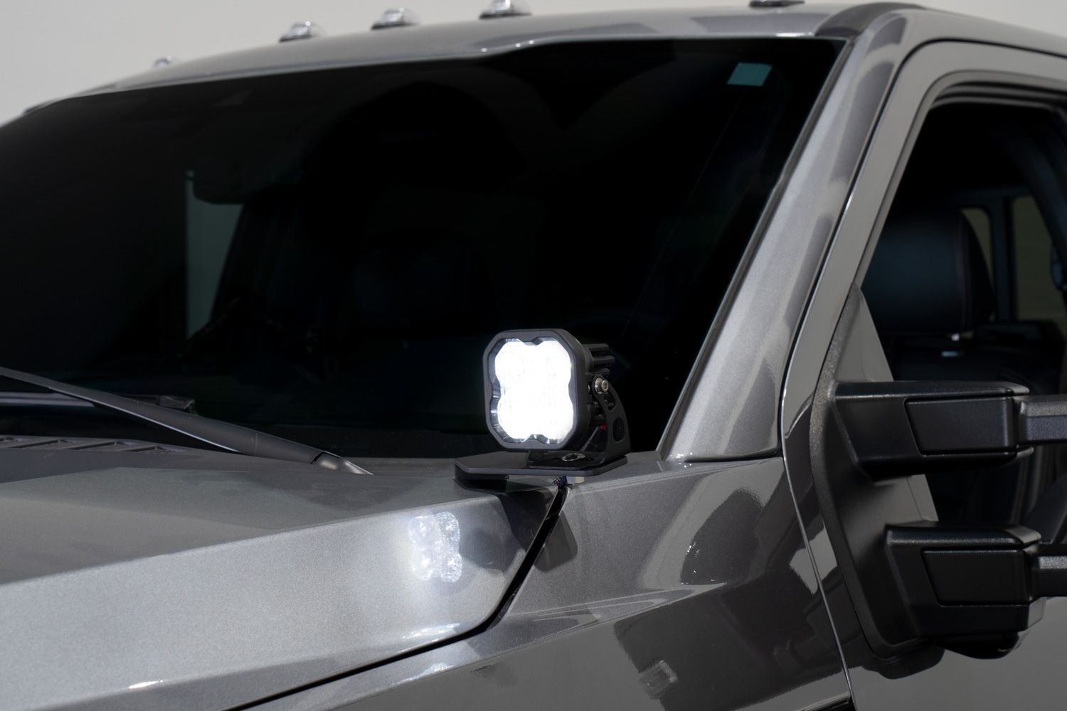 A Pillar mount SS3 LED Pod ditch light kit on Ford F250 F350 Super Duty