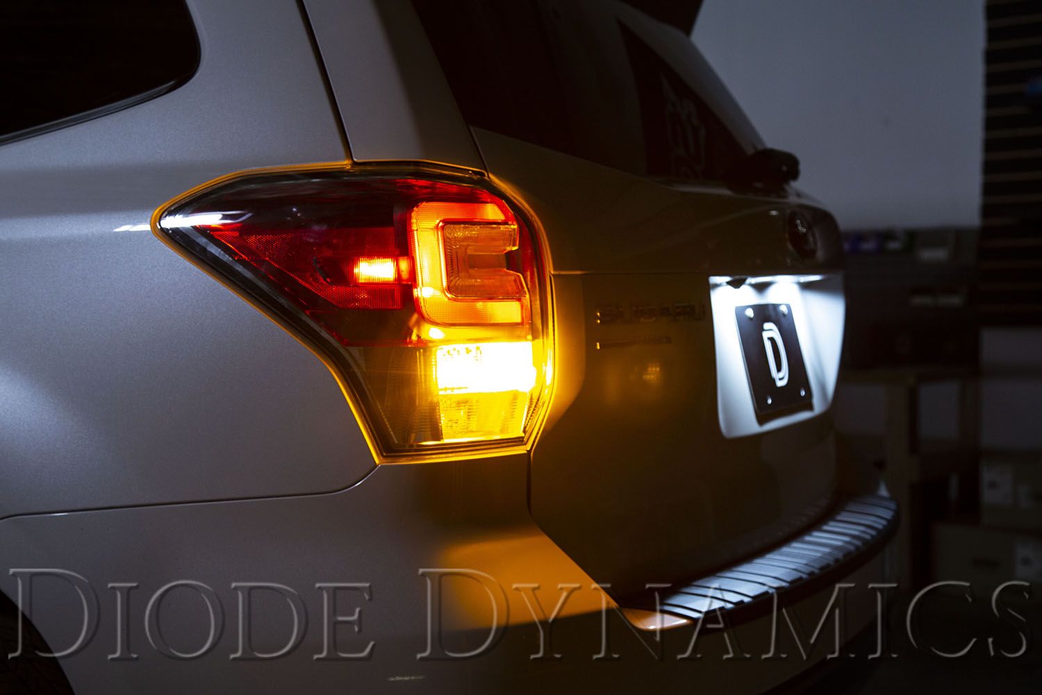 subaru forester 2017 tail light bulb